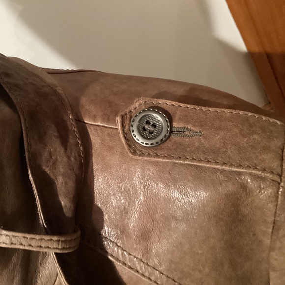 Danier Brown Leather Jacket, size medium - Picture 4 of 11
